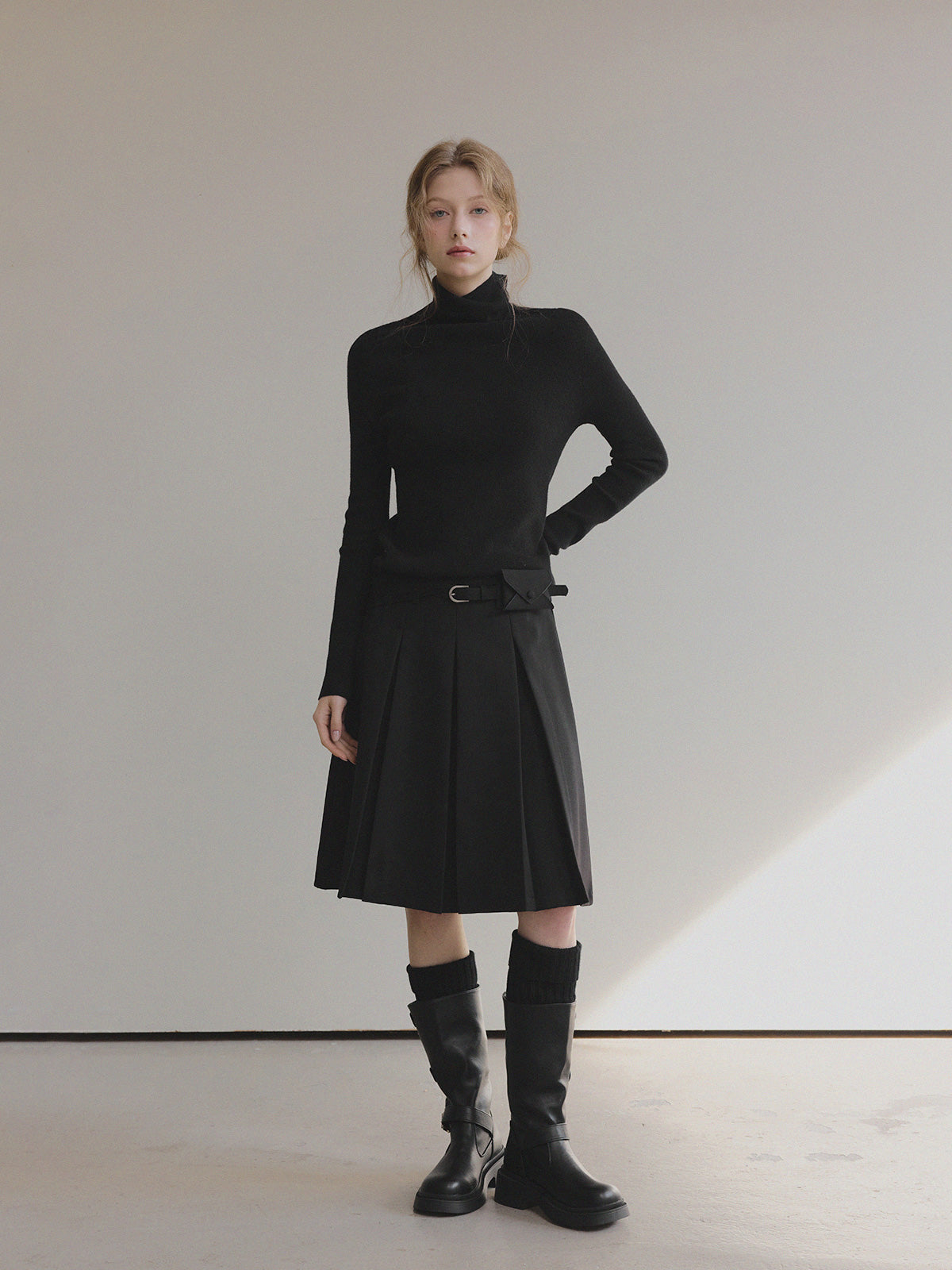 Bassett Turtleneck Long Sleeve Knit