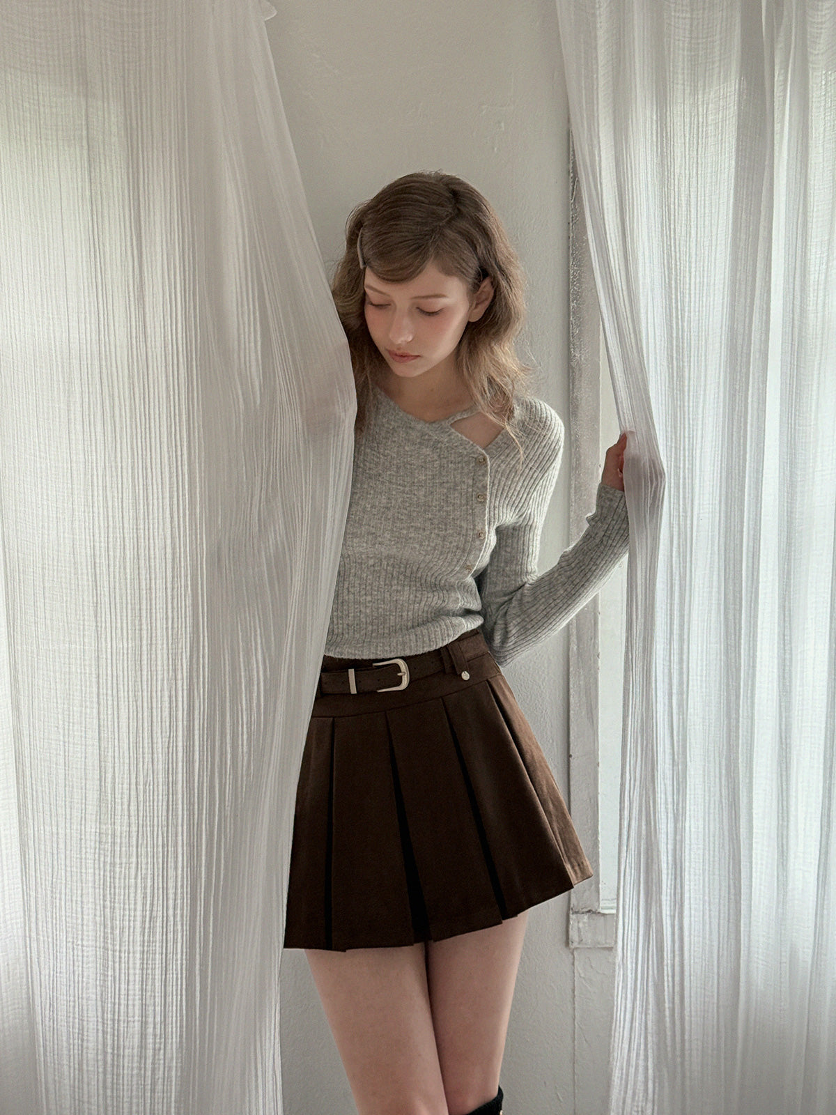 Cut-Out Button Knit-3
