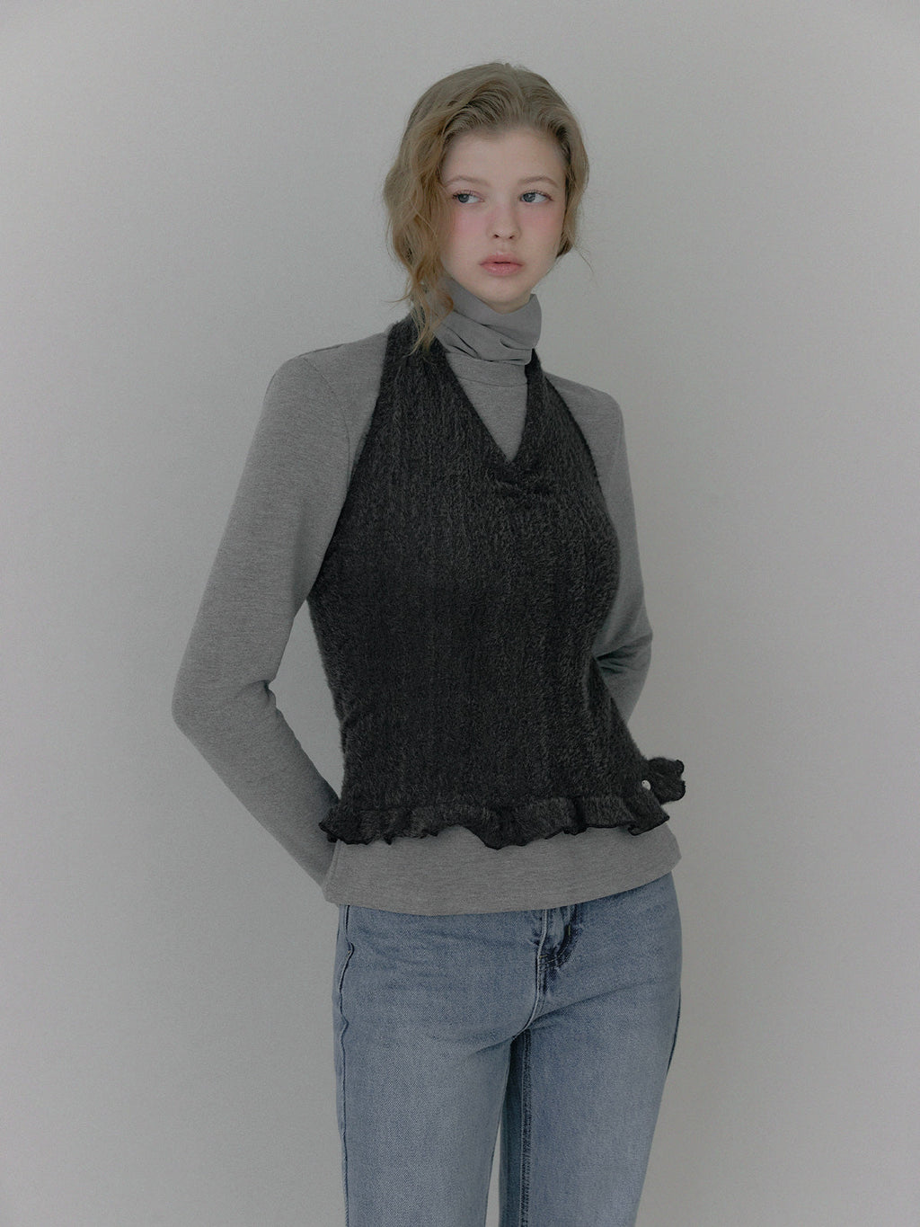 Hiddle Frill Halter